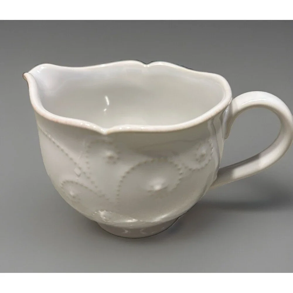 Lenox FRENCH PERLE WHITE 4”x4.5” Gravy Boat Scrolls Stoneware Scalloped